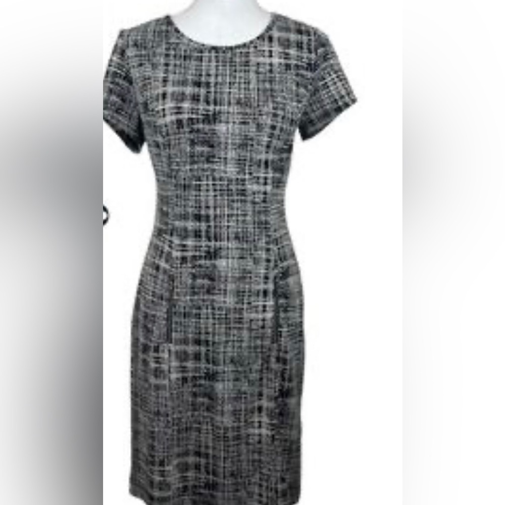 Sharagano black and white dress size 6